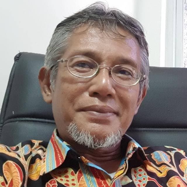 Foto EMERALDY CHATRA